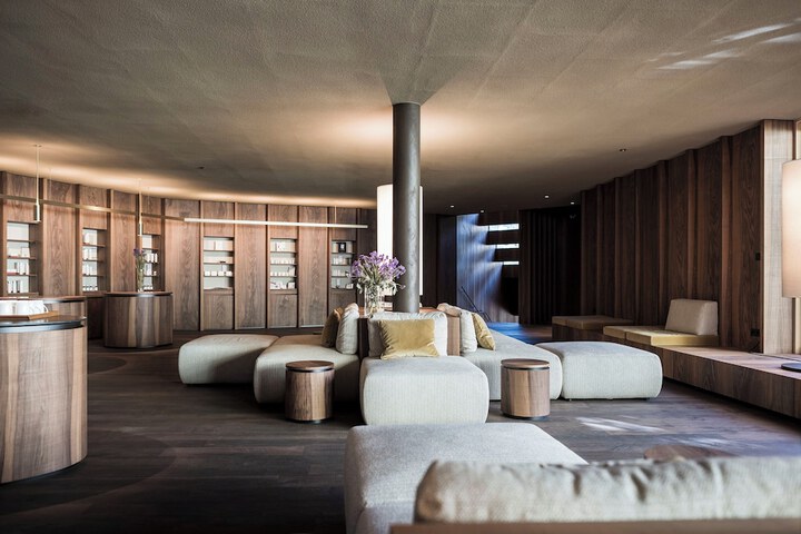 Hotel Interior 26 of 46