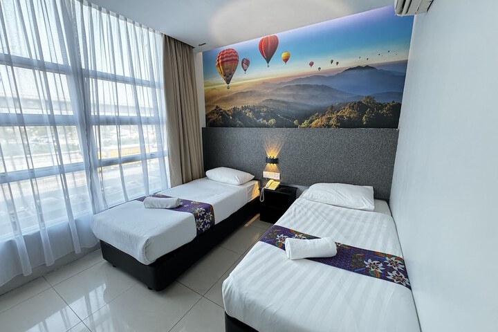 Room 21 of 30