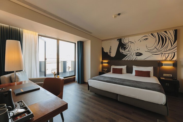 Room 34 of 101
