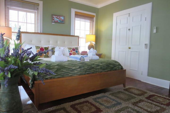 Room 19 of 47