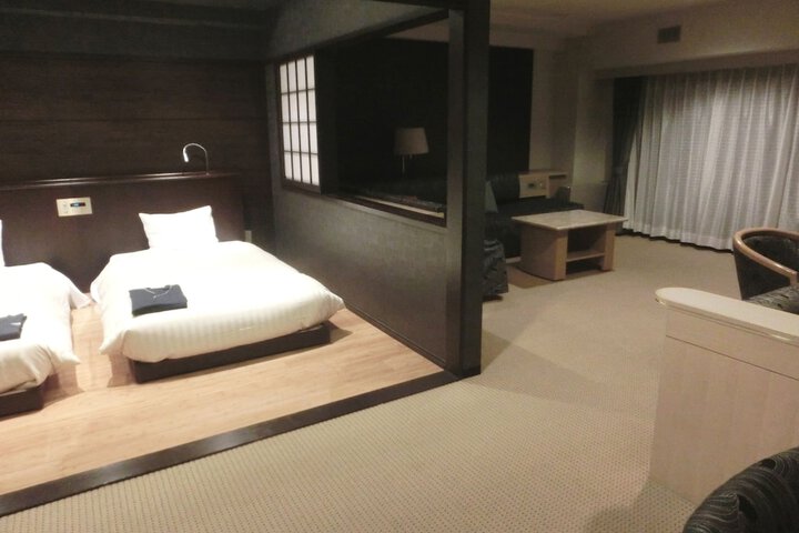 Room 20 of 66