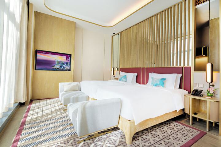 Room 5 of 22