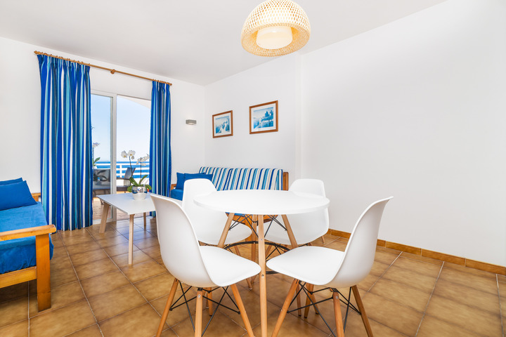 APARTMENT SEA VIEW