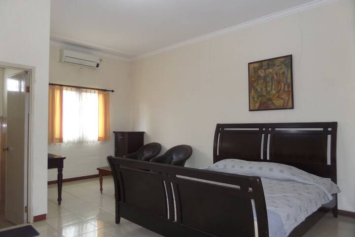 Room 15 of 34