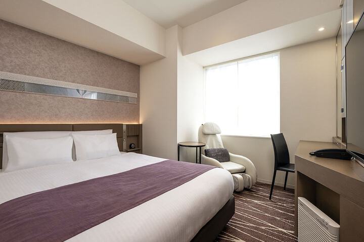 Room 14 of 35