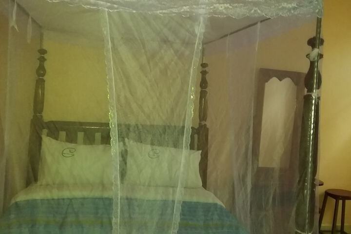 Room 15 of 42
