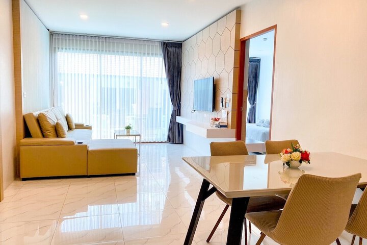 Room 47 of 100