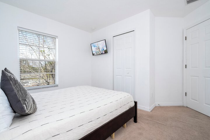 Room 18 of 41