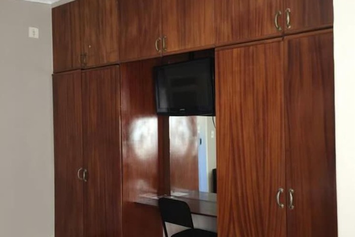 Room 7 of 40