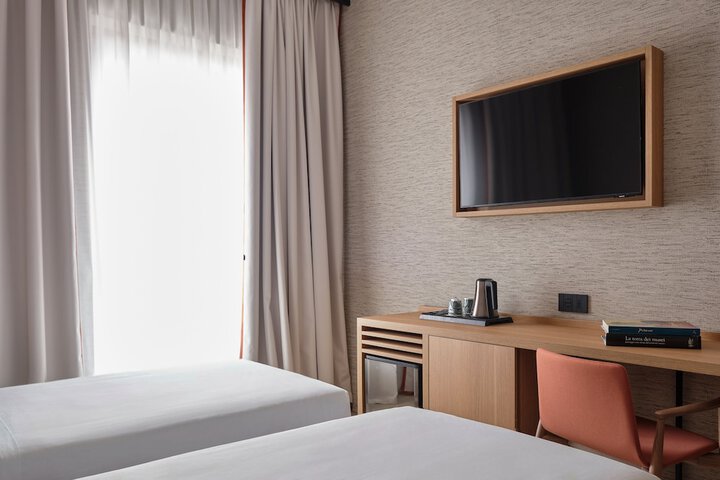 Room 15 of 55
