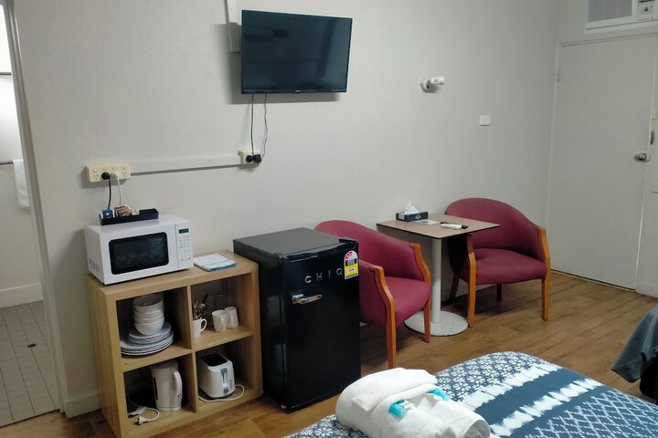 Room 26 of 49