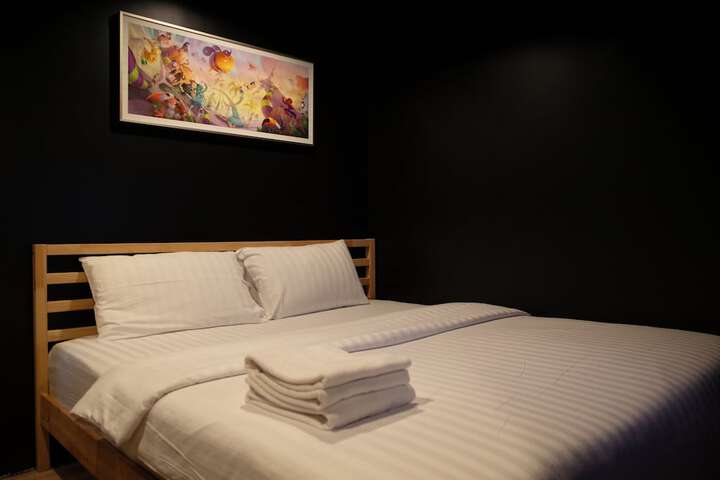 Room 15 of 30