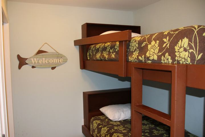 Room 3 of 35