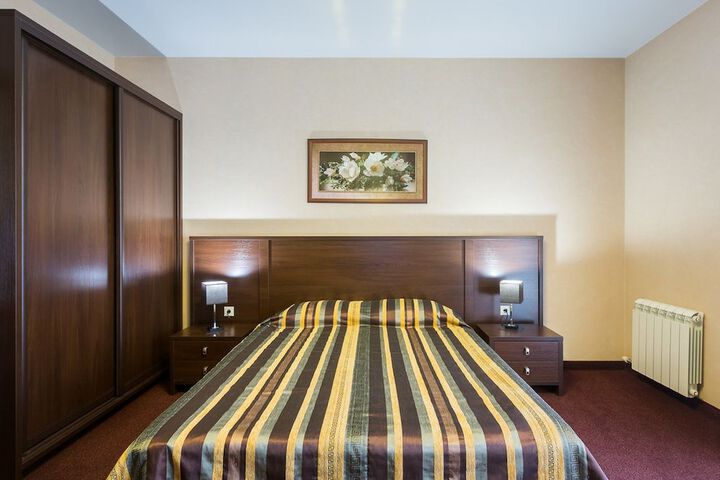 Room 50 of 85