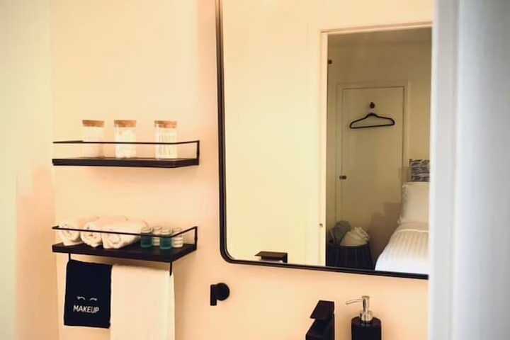 Room 38 of 100