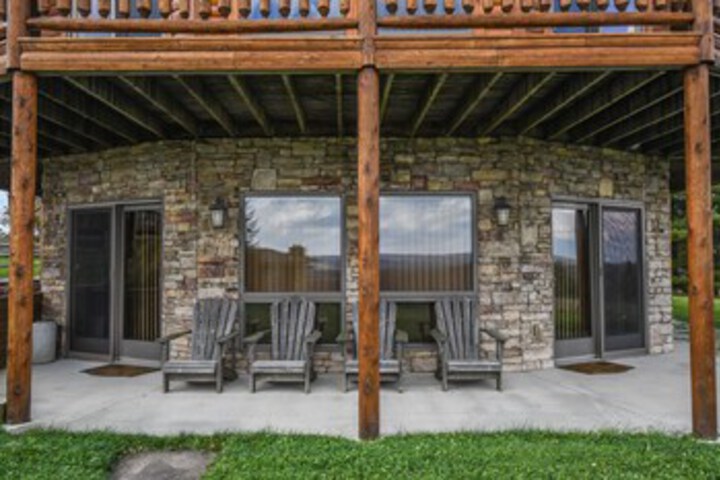 Terrace/Patio 2 of 45