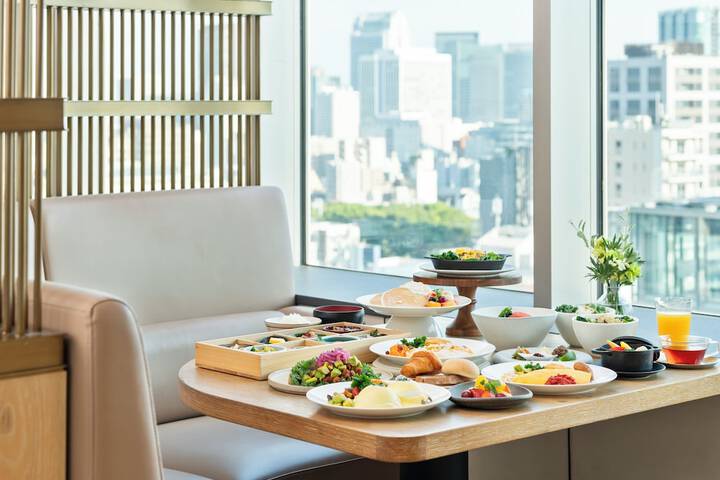 Dining 57 of 68