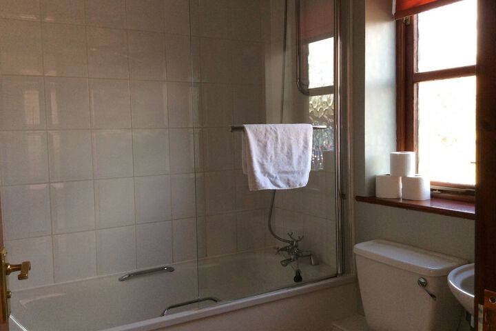 Room 16 of 27