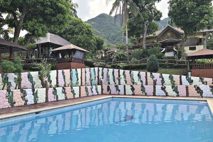 Pool 40 of 54