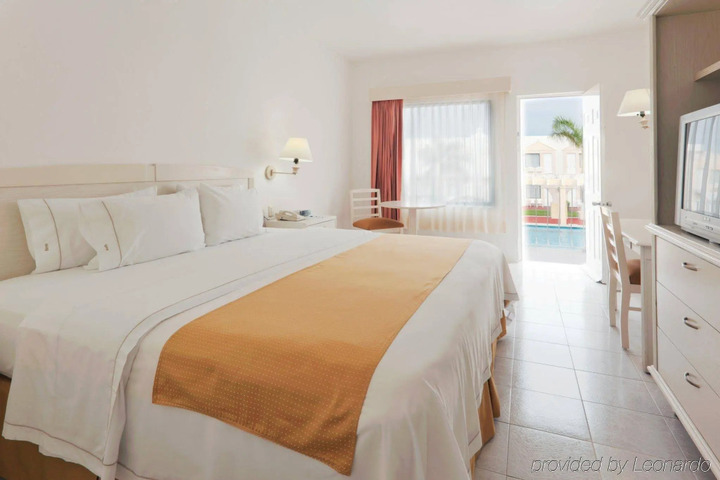 Image of HOLIDAY INN EXPRESS CANCUN