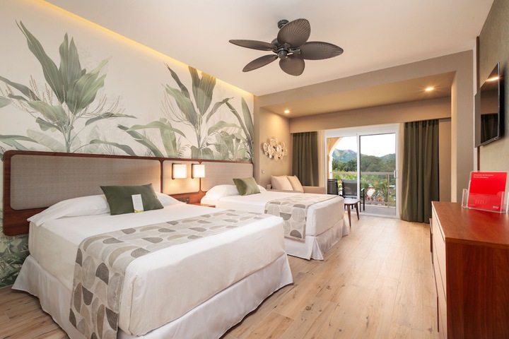 Room 40 of 172