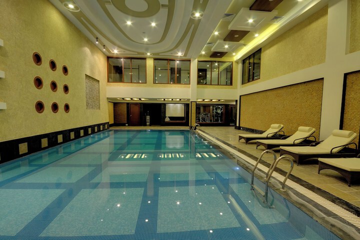 Pool 5 of 10