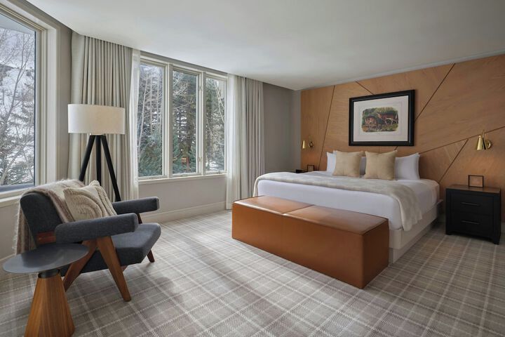 Room 42 of 107