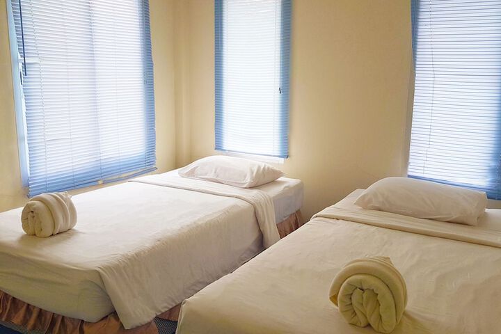 Room 57 of 194