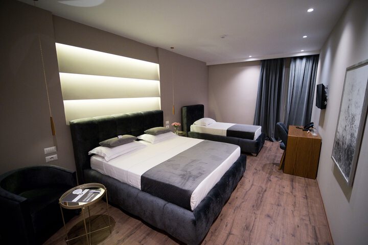 Room 19 of 34