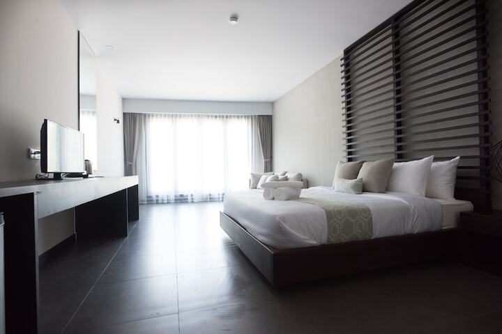 Room 36 of 104
