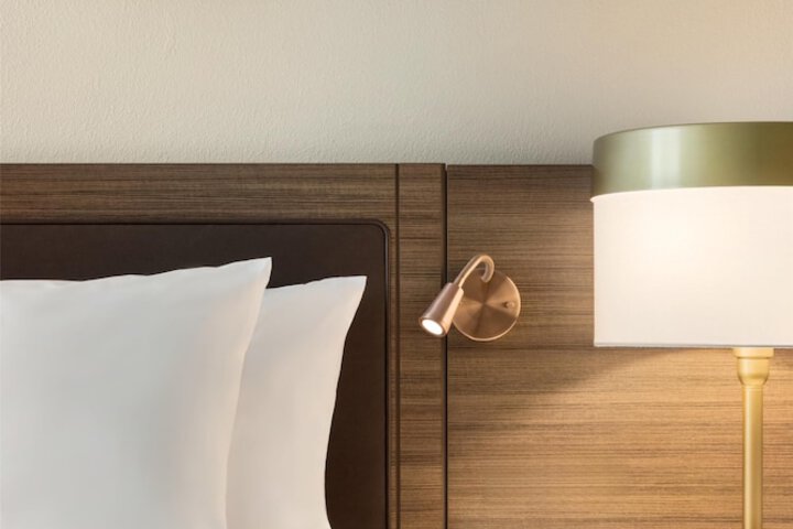 Room 10 of 61