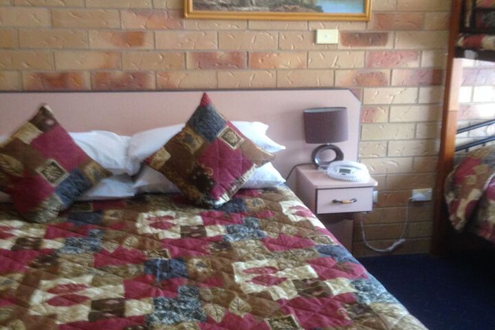 Room 5 of 44