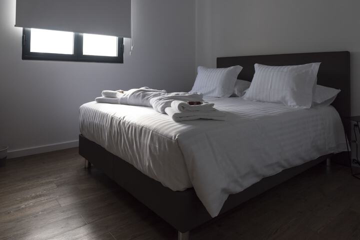 Room 15 of 105