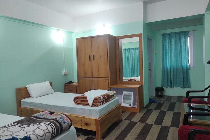 Room 6 of 21