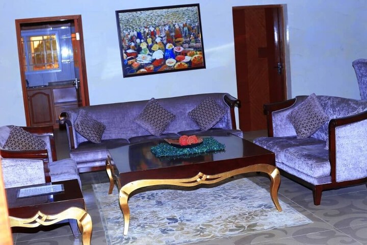 Room 9 of 20