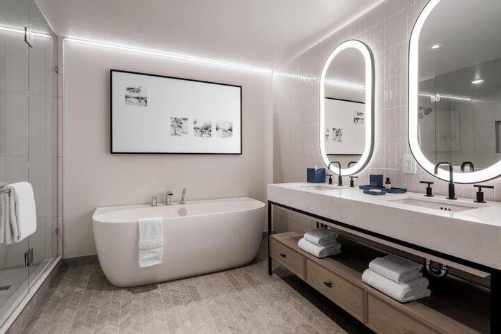 Bathroom shower