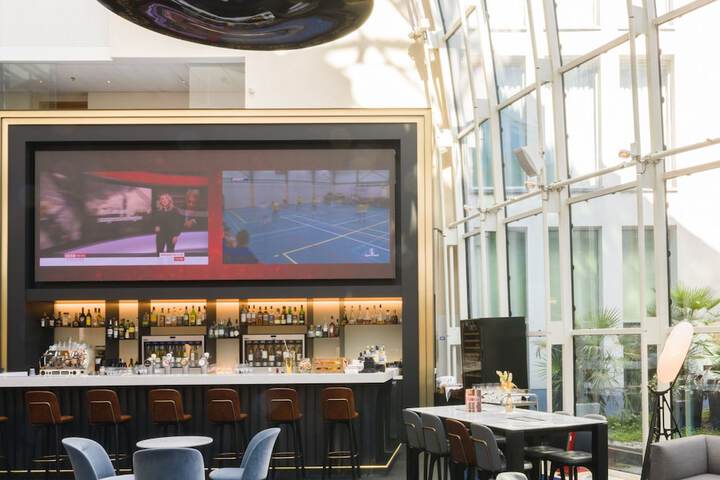 Hotel Lobby