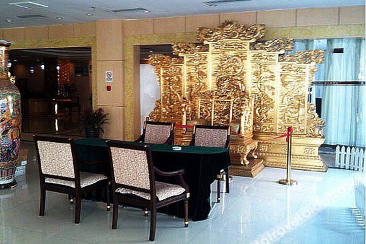 Yuhuayuan Hotel
