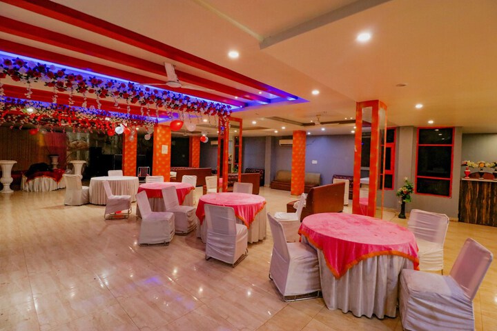 Ballroom/Hall 41 of 42