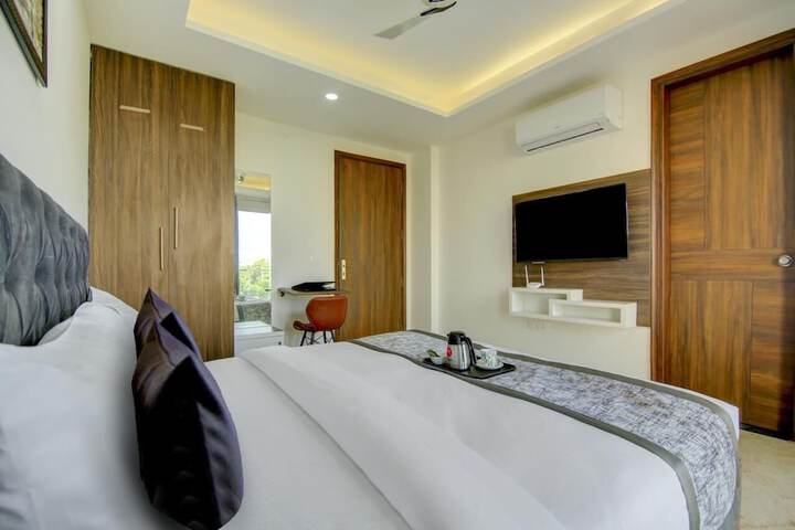 Room 12 of 31