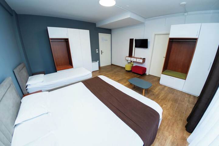 Room 36 of 90