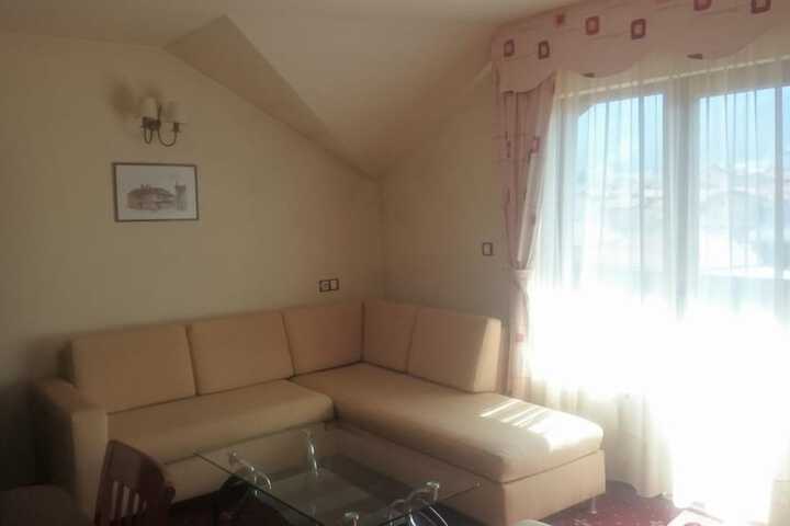 Room 21 of 57