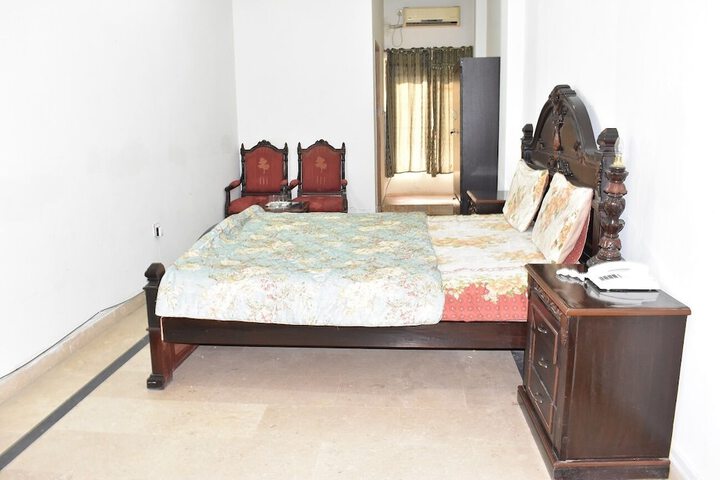 Room 13 of 13