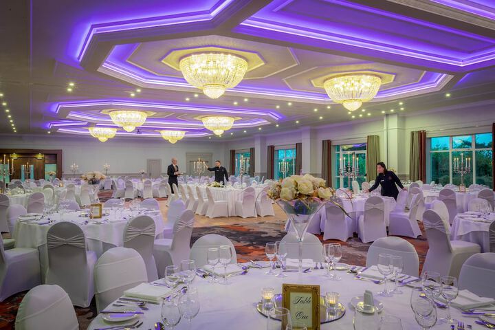 Banquet hall