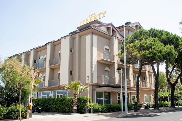 Hotel 149 of 155