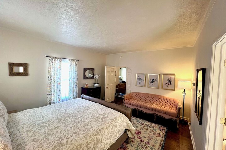 Room 23 of 67