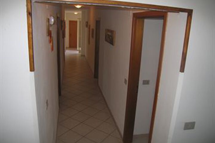 Ballroom/Hall 20 of 23