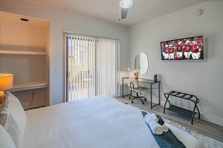 Room 35 of 193