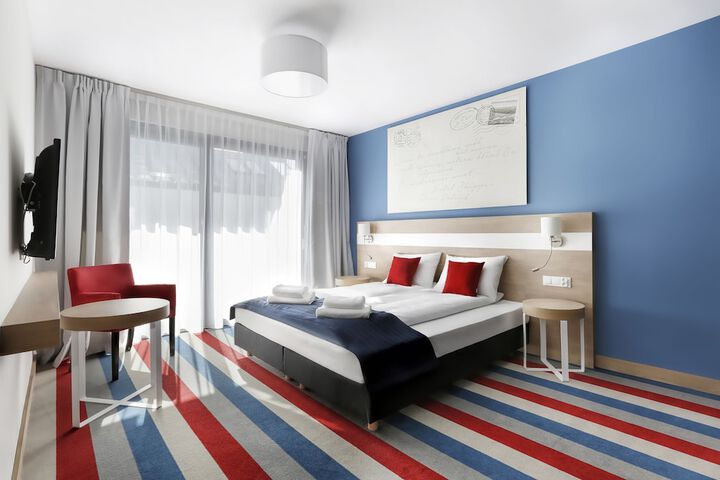 Room 8 of 58