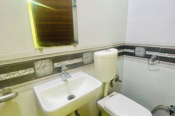 Room 15 of 17